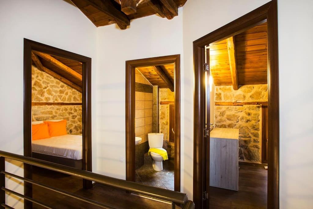 Petrini Spiti Villa ปีร์กาดิเกีย ภายนอก รูปภาพ