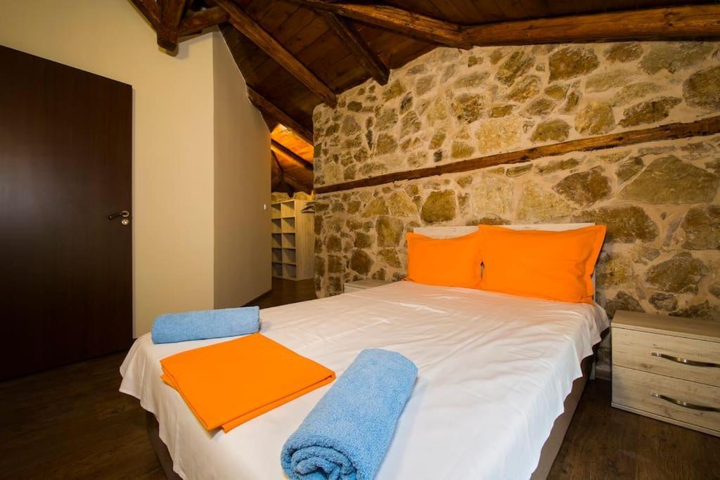 Petrini Spiti Villa ปีร์กาดิเกีย ภายนอก รูปภาพ