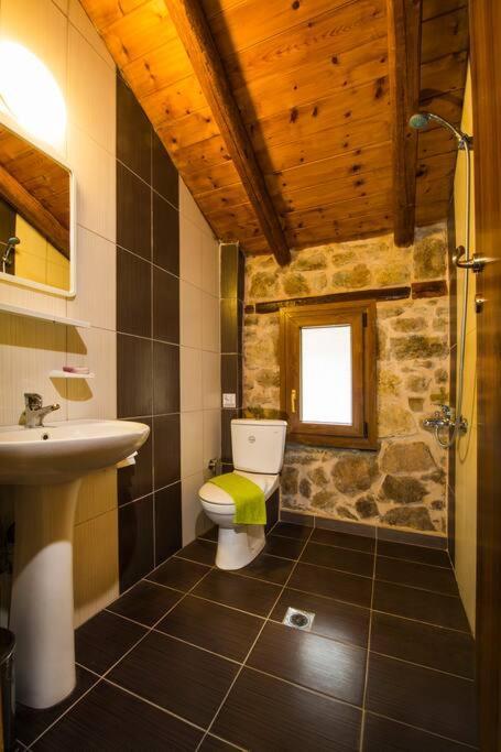 Petrini Spiti Villa ปีร์กาดิเกีย ภายนอก รูปภาพ