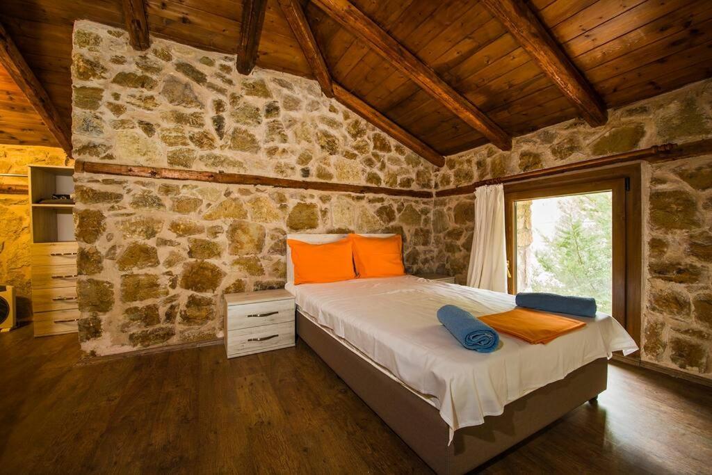 Petrini Spiti Villa ปีร์กาดิเกีย ภายนอก รูปภาพ