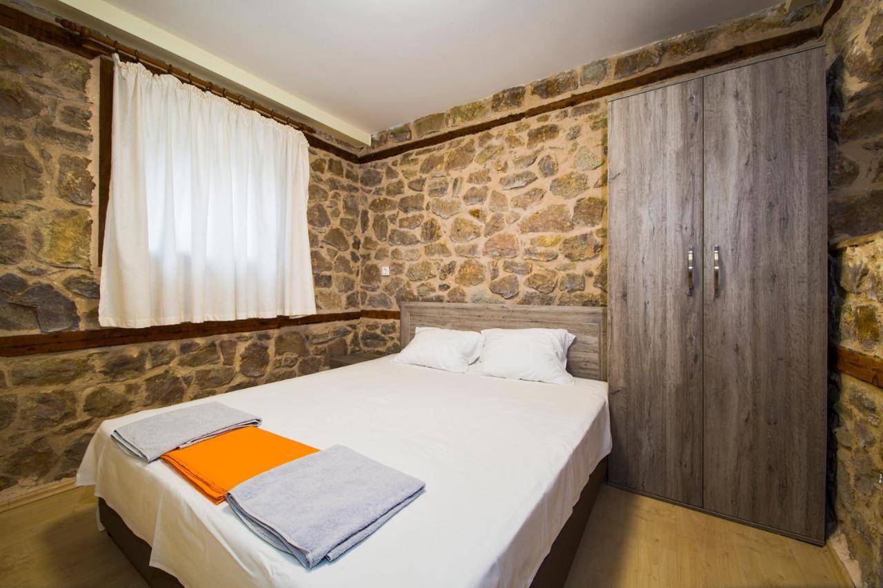 Petrini Spiti Villa ปีร์กาดิเกีย ภายนอก รูปภาพ