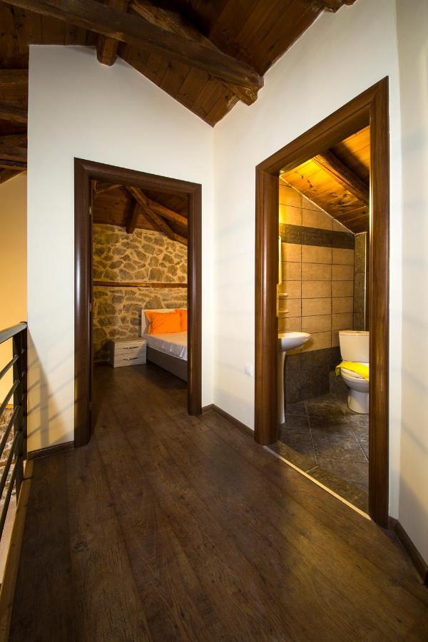 Petrini Spiti Villa ปีร์กาดิเกีย ภายนอก รูปภาพ